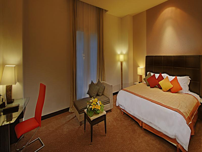 Golden Flower By Kagum Hotels Bandung Buitenkant foto